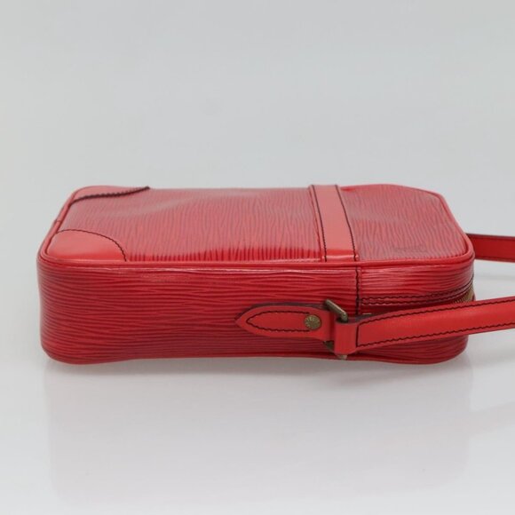 LOUIS VUITTON Epi Danube Shoulder Bag Red - Picture 10 of 16